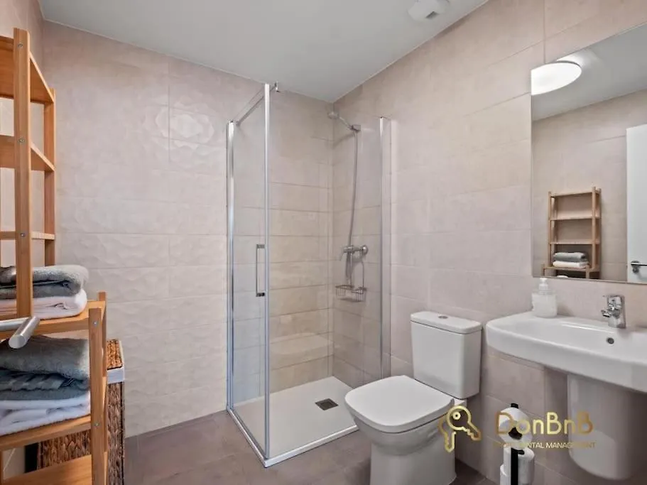 3 Bedrooms Mijas Suite Apartment With Pool フエンヒロラ