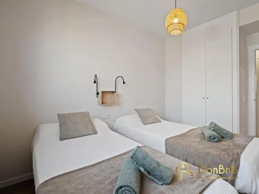 3 Bedrooms Mijas Suite Apartment With Pool フエンヒロラ